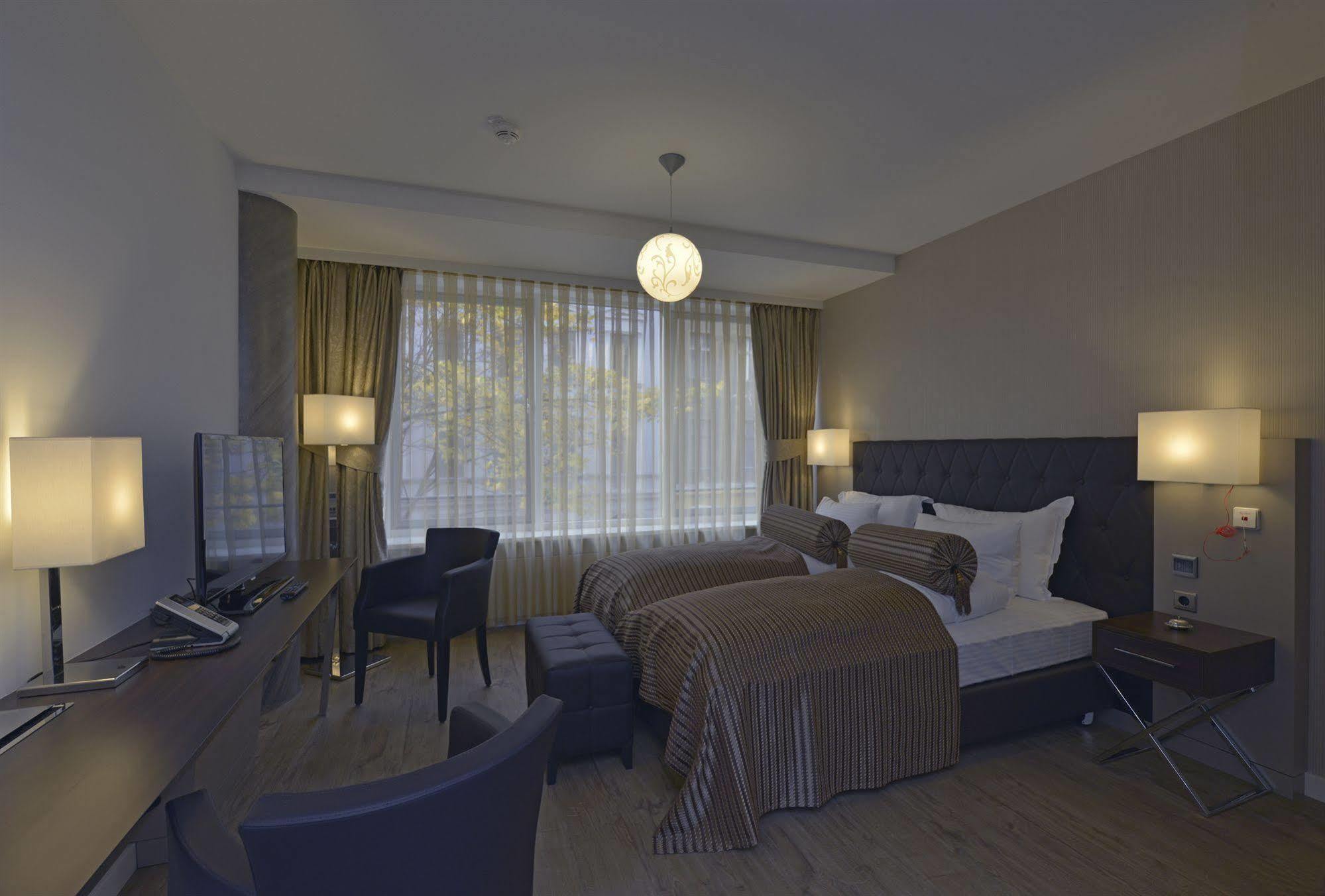 Hotel Vier Jahreszeiten Berlin City Dış mekan fotoğraf